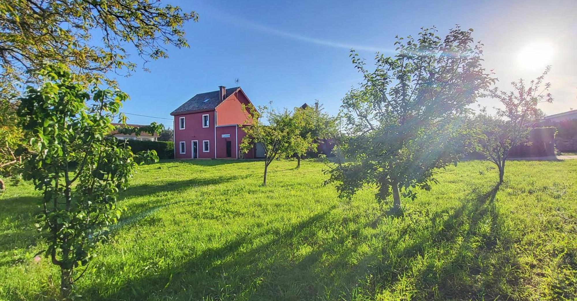 Ag Casa Bertoa Con Jardin Y Comedor Exterior X8 * Queo de Abaixo